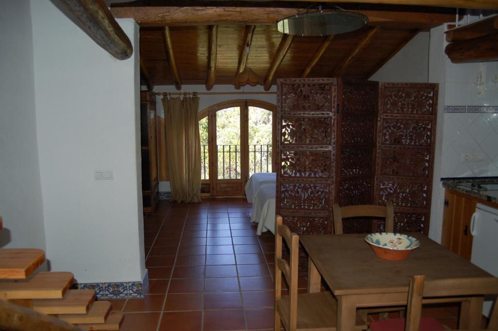 La Molinilla Apartamentos Y Hammam (Adults Only) Linares de la Sierra Szoba fotó